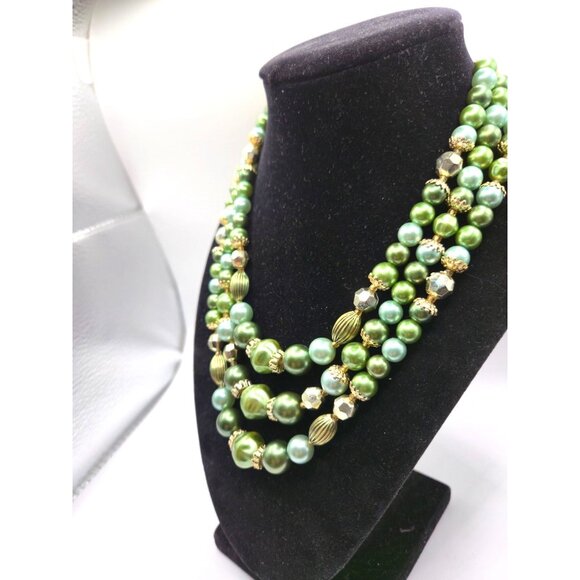 Vintage Japan signed Green Faux Pearl Bead Necklace 3-Strand 1950s Mad Men Style - Picture 5 of 5